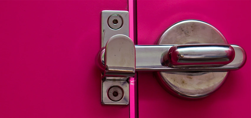 Childproof Gate Lock in Bret Harte, California