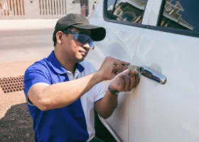 Car Locksmith in Bret Harte, CA